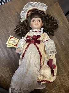 Bambola di porcellana vittoriana originale a scelta da collezione - 11" con supporto cert. D'Autore - Foto 1 di 8