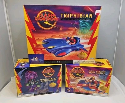 Playmates 1996 Flash Gordon Veículo Trifibiano, Airbike Rebelde e Trono da Morte NOVO - Imagem 1 de 4