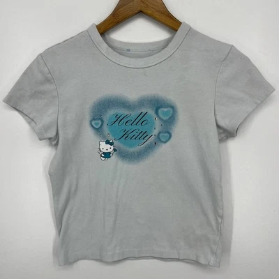 Camiseta para mujer Hello Kitty Forever 21 talla M azul de colección Y2K camiseta para bebé con joyas Foto 1 de 4