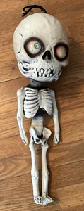 21" Vintage hängende Gummi Latex Schaum Halloween Alien Skelett Dekoration - Bild 1 von 7