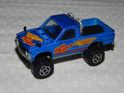 Camioneta pickup Majorette Toyota 4x4 vintage ~ azul con capó de apertura (n.º 287) Foto 1 de 4