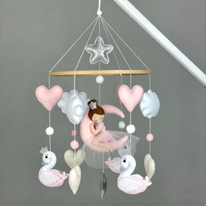 Ballerina bambino mobile bambina per culla cigno asilo rosa balletto feltro appeso mobile - Foto 1 di 10