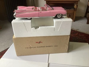 Maisto die cast Model of a Cadillac Eldorado Biarritz (1959) scale 1/12 - Picture 1 of 10