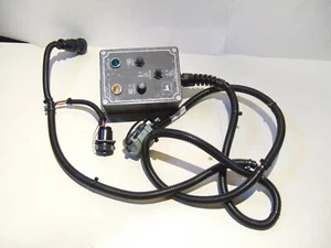 RE67317 456.556 empacadora redonda controlador de envoltura de red RE67317, control de envoltura de superficie - Imagen 1 de 2