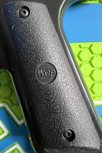 NEW WGP TRILOGY AUTOCOCKER PAINTBALL SHORTY GRIP SCREWS - (4) BLACK - Picture 1 of 5