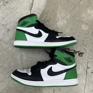 Nike Air Jordan 1 Retro High OG "LUCKY GREEN" 2023 - Size 11 - DZ5485-031 - Picture 1 of 7