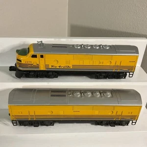 LIONEL POSTWAR 2379 RIO GRANDE F3 A & B DIESELS - Picture 1 of 14