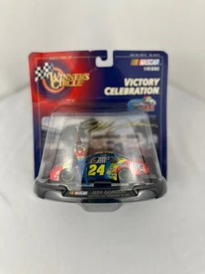 Winners Circle Jeff Gordon #24 NASCAR Victory Celebration – 1/43 Scale - 1998 - Picture 1 of 3