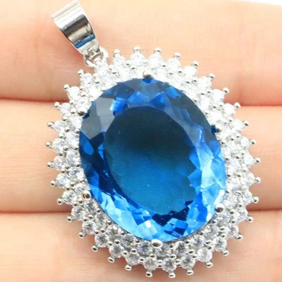 Colgante de plata para citas con topacio azul Londres corte princesa piedra preciosa blanca circonita cúbica para hombre Foto 1 de 2