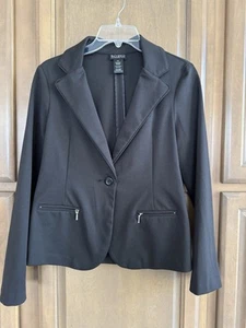 SOHO Womens Black Career Blazer Jacket ~ Size M Petite~ One Button Closure - Picture 1 of 13