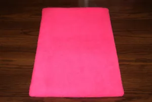 New HOT NEON PINK Fleece Dog Cat Pet Carrier Crate Blanket Bed Pad FREE S/H! BCR - Picture 1 of 2