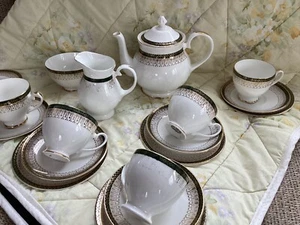 ROYAL GRAFTON REGENCY MAJESTIC GREEN GOLD TEA SET INC TEAPOT . - Picture 1 of 10