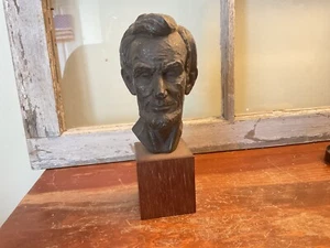 Vintage Abraham Lincoln Bust Statue Signed by Leo Cherne 8” Tall - Picture 1 of 12