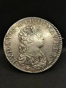 BROCHE 1/2 ECU ARGENT 1716 B ROUEN VERTUGADIN LOUIS XV / + FLEUR DE LYS SUR TETE - Picture 1 of 3