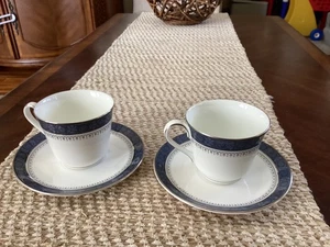 Royal Doulton Sherbrooke (2) Kaffee Tee Tassen und Untertassen Neuwertig - Bild 1 von 4