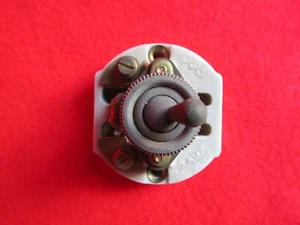 Vintage G.E.C. Switches . - Picture 1 of 7
