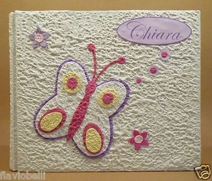 FOTOALBUM 60 FOTOS FOTOHALTER WEISS NAME MÄDCHEN SCHMETTERLING BLUMEN GEBURT - Bild 1 von 1