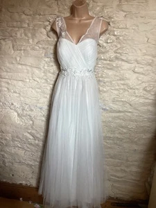 BNWT White Wedding Dress With Embroidery And Net Skirts Plus Size 20 - Picture 1 of 11