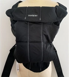 Baby Bjorn Baby Carrier Original Classic Black Front Pack Infants from 7-25 lbs - Picture 1 of 6
