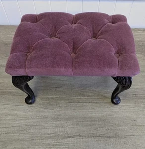 Vintage Fußhocker Fußstütze Sitz Harlekin Knopf Stil Queen Anne Stil Beine - Bild 1 von 9