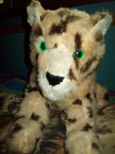 Vintage Large Mary Meyer Plush Cheetah..Thick Fur Green Eyes NICE EUC - Picture 1 of 5