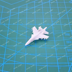 1/350/400/700/2000 Russian Sukhoi Su-34 Fullback Fighter-Bomber - Picture 1 of 4