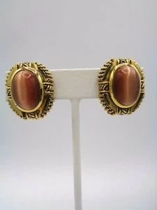 Classic Golden/Brown Cats Eye Glass & Gold Tone Halo Clip on Earrings 1" - Picture 1 of 5