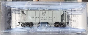 Kadee HO Pennsylvania Railroad #257056 PS-2 2003 Cu Ft 2-Bay Covered Hopper 8322 - Bild 1 von 2