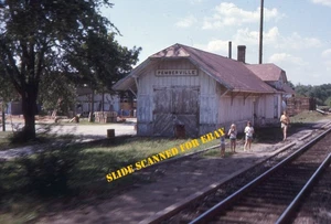 Pemberville Wood Co. OH Hocking Valley C&O Railroad Depot Slide 1977 RR - Imagen 1 de 1