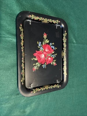Bandeja de regazo para cama de TV de colección MCM Tole pintada negra rosa floral patas plegables años 60 Foto 1 de 4