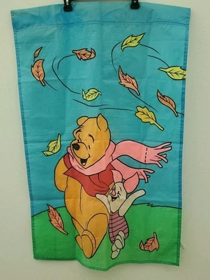 Disney WINNIE THE POOH Otoño Otoño Exterior Patio Bandera 43 X 28 Doble Cara Foto 1 de 4