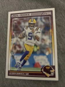 Jayden Daniels #302 Rookie Card Panini Score | Washington Commanders 🏈 - Bild 1 von 2