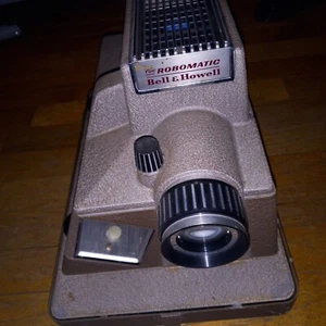 Vintage Bell & Howell TDC Robomatic 35mm Projector 765-A - Picture 1 of 6
