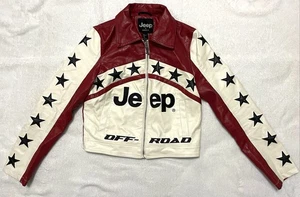 Forever 21 x Giacca Donna JEEP Rossa e Bianca con Stelle Nere - Taglia S - Foto 1 di 9