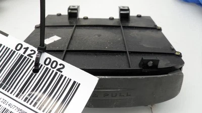 2002-2006 Hyundai Santa Fe Console Cup Holder Used DK8464326010 OEM - Image 1 of 4