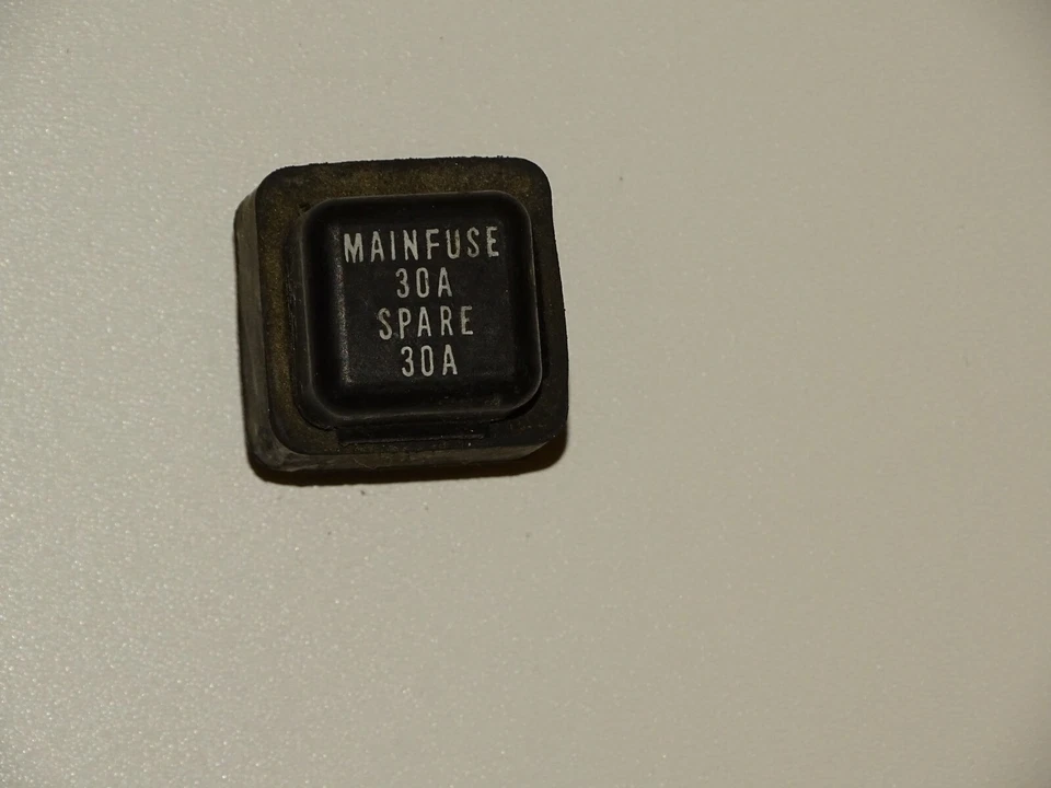 YAMAHA FZ 750 GENESIS MAIN FUSE FUSE - Image 1 of 1