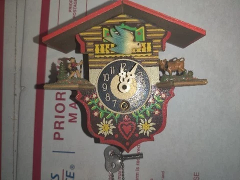Vintage mini cuckoo-style  German clock Key Included Cover