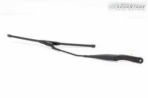 2015-2018 JEEP RENEGADE FRONT RIGHT SIDE WINDSHIELD WIPER ARM W/ BLADE OEM - Picture 1 of 6