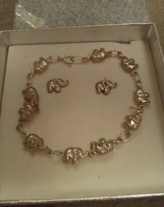 VTG. STERLING SILVER 925 ELEPHANT EARRINGS AND BRACELET BOXED SET - Imagen 1 de 5