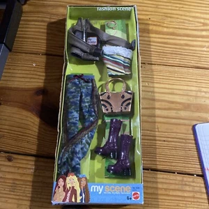 Barbie MY SCENE FASHION SCENE Outfit mit blau & grüner Tarnhose - Bild 1 von 6