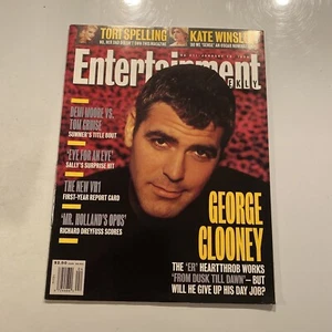 1996 January 26 Entertainment Weekly Magazine Demo Moore Vs Tom Cruise (CP433) - Picture 1 of 3
