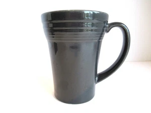 Fiesta Ware Keramik Bistro Latte Becher schiefergrau konische Form 5,25" hoher Griff - Bild 1 von 9