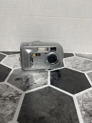 Kodak EasyShare CX7300 3.2MP Silver Compact Digital Camera, Tested, Works - Image 1 of 4