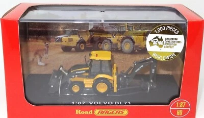 1:87 VOLVO CONSTRUCTION LOADER BACKHOE - NEW DIECAST IN DISPLAY CASE - Image 1 of 3