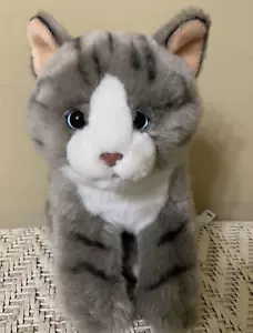 TOYS R US PLÜSCHTIER grau Tabby Katze Kätzchen 9" 2015 blaue Augen gestreift EUC - Bild 1 von 13