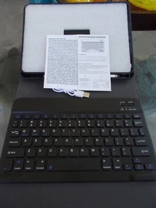 Bluetooth Keyboard With Cover Case For iPad Dark Blue New - Picture 1 of 4