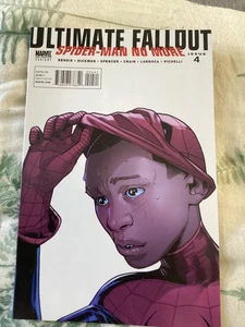 ULTIMATE FALLOUT 4. 2011. 2nd PRINT VARIANT. 1st APPEARANCE OF MILES MORALES. - Picture 1 of 5