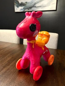 Lalaloopsy Littles Rocker N Kinderwagen Rollpferd Giraffe rosa für 12" Puppen - Bild 1 von 4