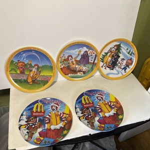 Vintage 1977 Ronald McDonald’s 4 Seasons Plastic 10'' Plates 5 PLATES - Picture 1 of 10