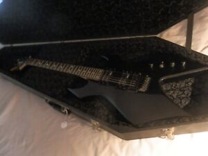 BC RICH WARLOCK WITH FACTORY FLOYD ROSE AND CASE EBONY AWESOME